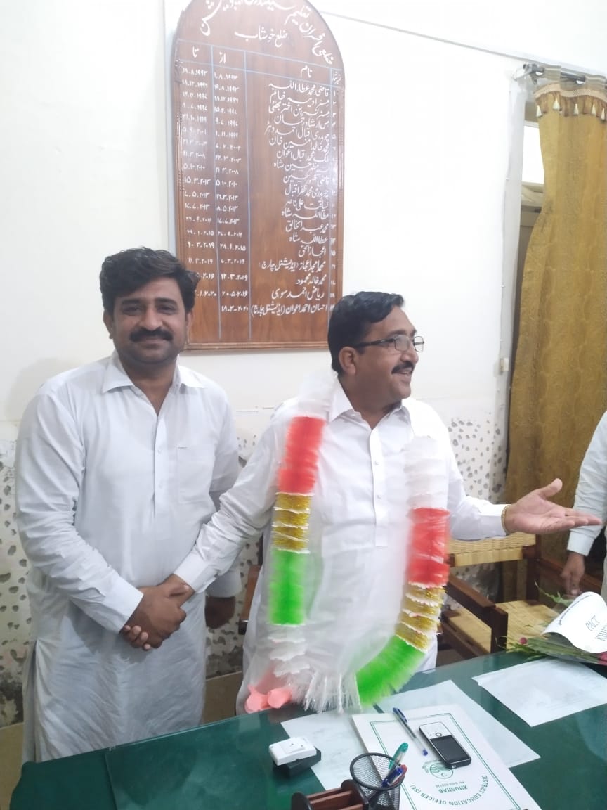 PactKhushab's tweet photo. پیکٹ خوشاب   اپنے ڈی ای او سیکنڈری خوشاب کو ویلکم کرتے ھوے ۔   پیکٹ خوشاب اب پیکٹ پنجاب کے ساتھ ساتھ ۔  پیکٹ خوشاب اپنے ھر دلعزیز لیڈر کاشف شہزاد چوھدری کے شانہ بشانہ       #pactkhushab      #pactpunjab https://t.co/ZaojarBhDL