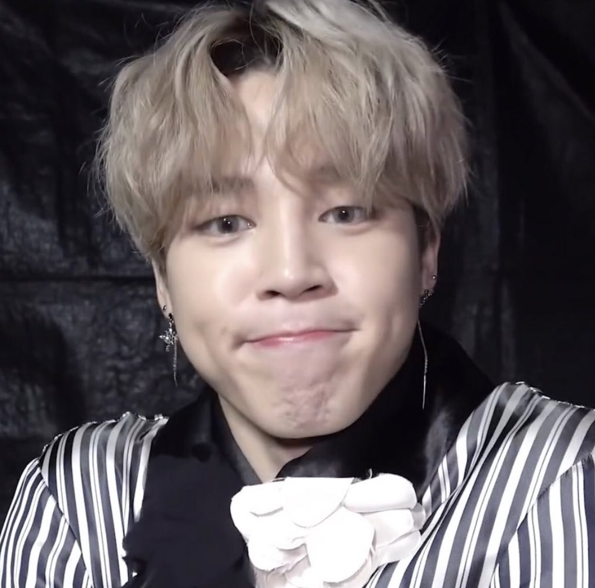 jimin’s little dimples ; a thread