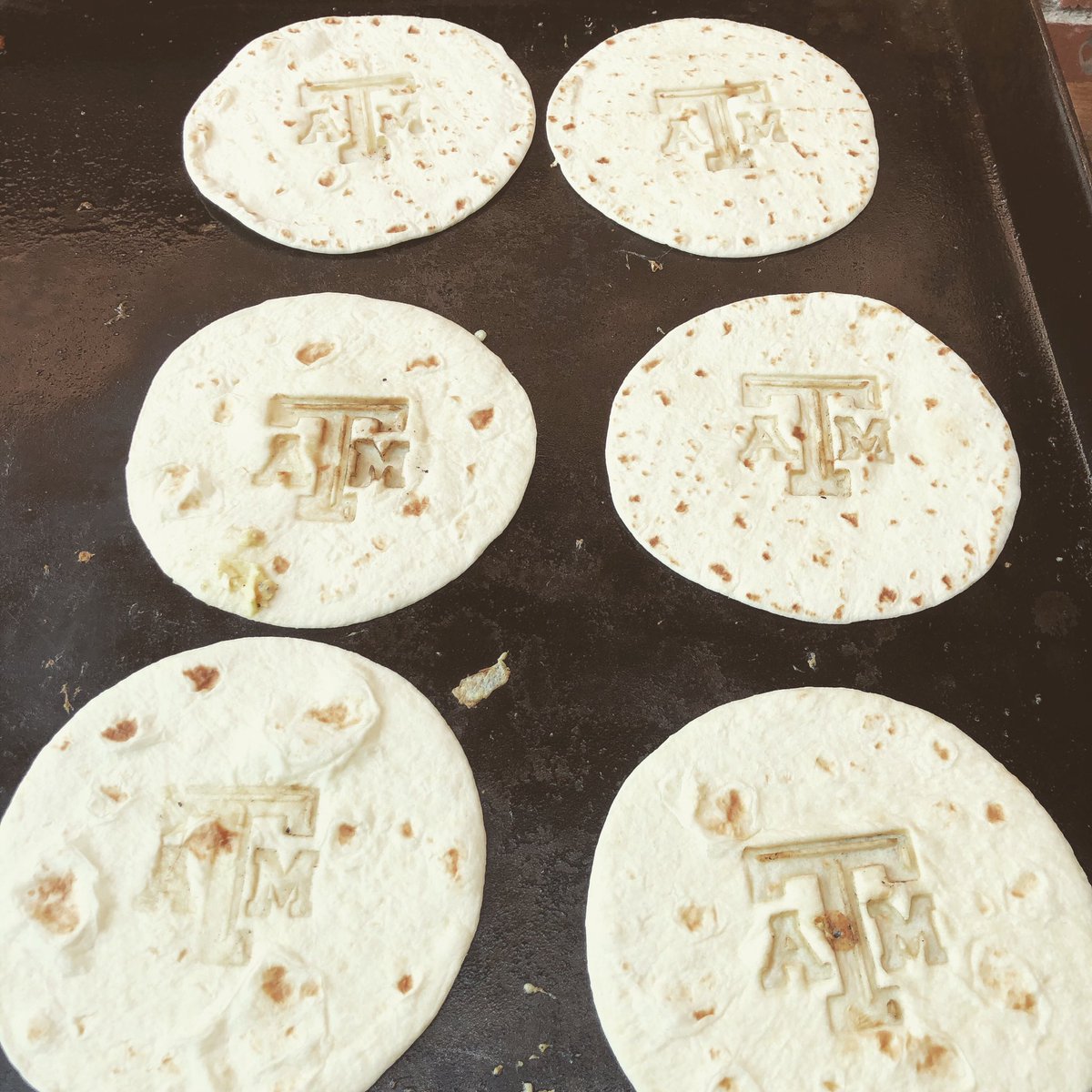 Adam B. Willmann tweet media