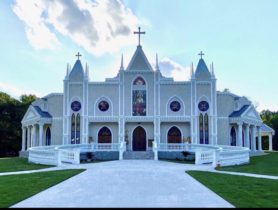 indo_christian's tweet photo. St. Alphonse Forane Syro-Malabar Catholic Parish, Atlanta, Georgia, USA built by the cities Kerala Christian community. https://t.co/PneWdvnHEV