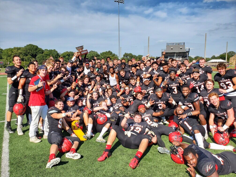 Under normal circumstances it would’ve been #RivalryWeek for <a href="/RhodesFootball/">Rhodes Football</a> so let’s restore the feeling😤#RollLynx #YSW