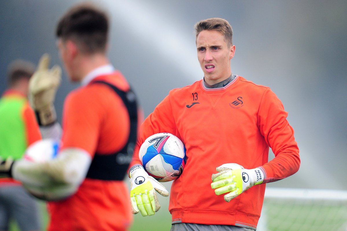 TotalSwansTV's tweet image. Congratulations @stevenbenda1 on making your senior debut.
Unlucky with the goal but completely dominated the box from set pieces and made some important saves.

All experience on a road to success 👏 #Swans #JackArmy #SWAMIL