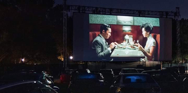 cinemadeinasia's tweet photo. La envidia de disfrutar de "Deseando Amar" en un espléndido 4K en el Festival de Cine de Nueva York. #QueensDriveIn ♥️ https://t.co/DzywMVMmRQ