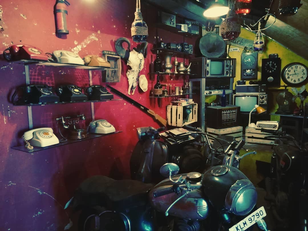 reach_anupam's tweet photo. While I am deep into #JawaLegacy, the last person whose feed I absolutely enjoyed was Irfan (Instagram handle @i_k__mgm) 

 While his collection keeps growing… he’s always inclined towards the Jawa and Yezdi! My type of guy :)

#JawaMotorcycles #yezdi #yezdimonarch #2stroker https://t.co/YDZuxFAO7b