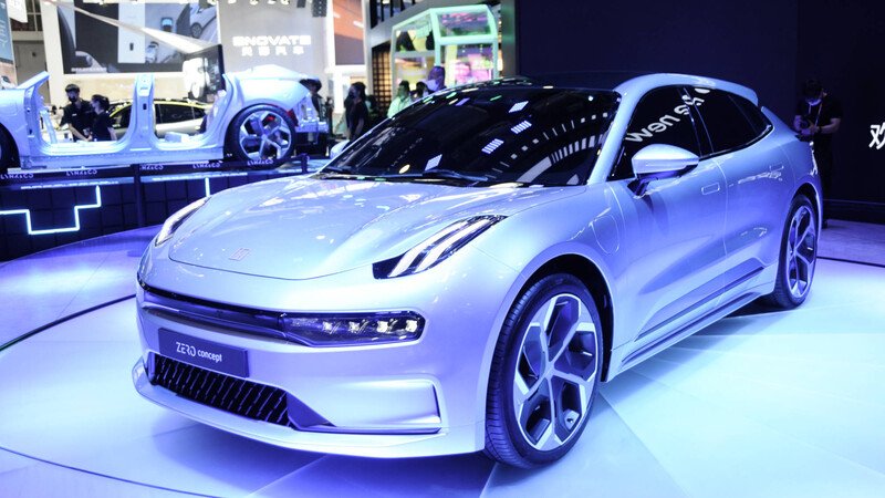 Autocosmos's tweet photo. #FelizSabado en compañía de la nueva @LynkCoGlobal #ZEROConcept 😍 Presentada en el #AutoChina2020 ofrece 700 km de autonomía, una aceleración de 0 a 100 km/h en 3.9 seg, etc. ❤ Checa el video 👉 https://t.co/5L1RKhGu3x https://t.co/eXDN9xnOjJ