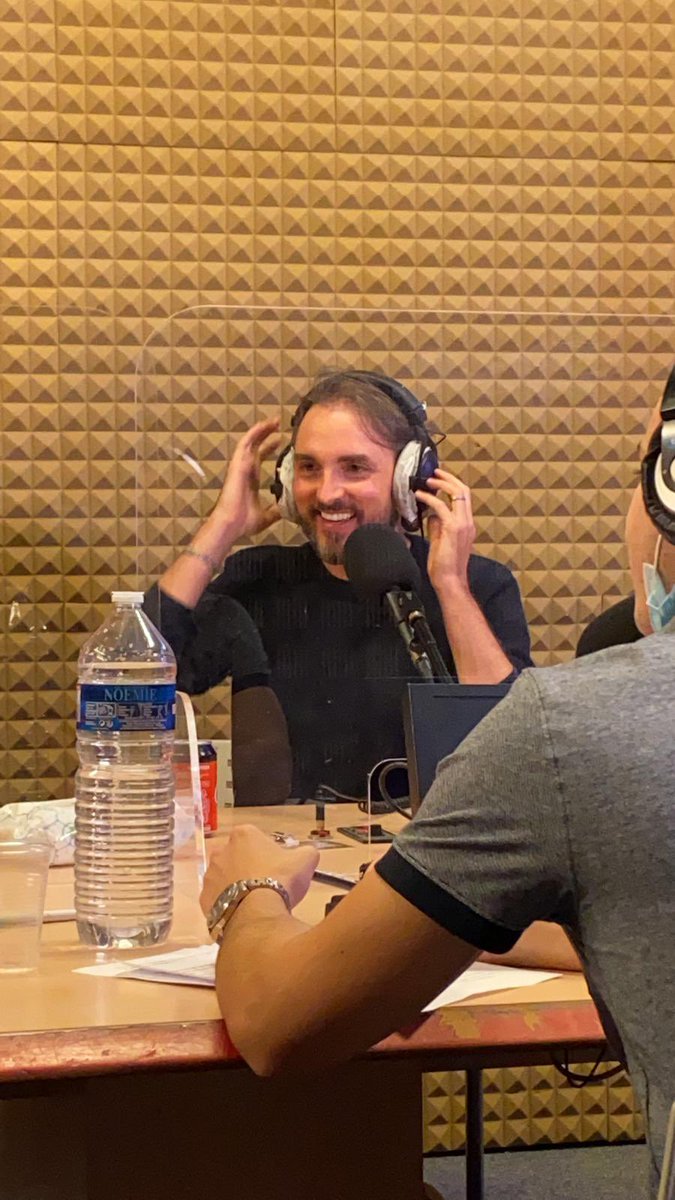 #RadioRestos à l’heure des @enfoires ❤️🙏❤️ Avec @ESuigo et @eric_jeanjean. Anecdotes en série 😍@cwillem @LianeFoly en studio et des invités Enfoirés surprises à distance ! ❤️ radio.restosducoeur.org