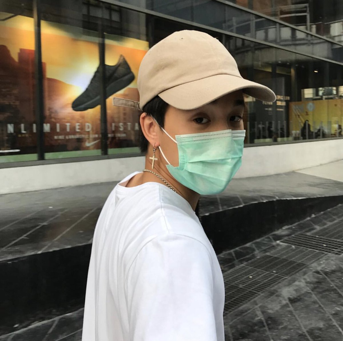 shaniaaryanto's tweet image. happy national boyfriend day 🥰🧡

dont forget to wear your mask😝 stay safe!
#pandemicedition