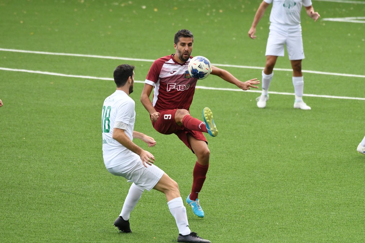 FSGC_official's tweet photo. 🎯 | percorso netto per il @SPTrePenne: la quarta vittoria consecutiva arriva grazie alla tripletta di Sorrentino. Preziosi e simili i successi di @AC_Libertas e #JuvenesDogana

►https://t.co/9xGOff8aoQ

#CampionatoSammarinese | #DAY4 https://t.co/wEfllWtzw0