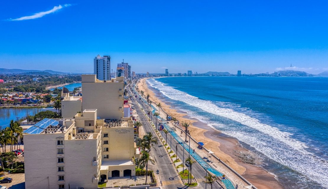 MiLindoMazatlan's tweet photo. OTRA GRAN NOTICIA: #Mazatlán está nominado a ser el mejor destino turístico del #mundo 💪👏👏👏 compite contra ciudades como Dubai, Nueva York, Hong Kong, Londres, Paris entre otros. 😎😎

@QuirinoOC https://t.co/jYIvIXH8xm