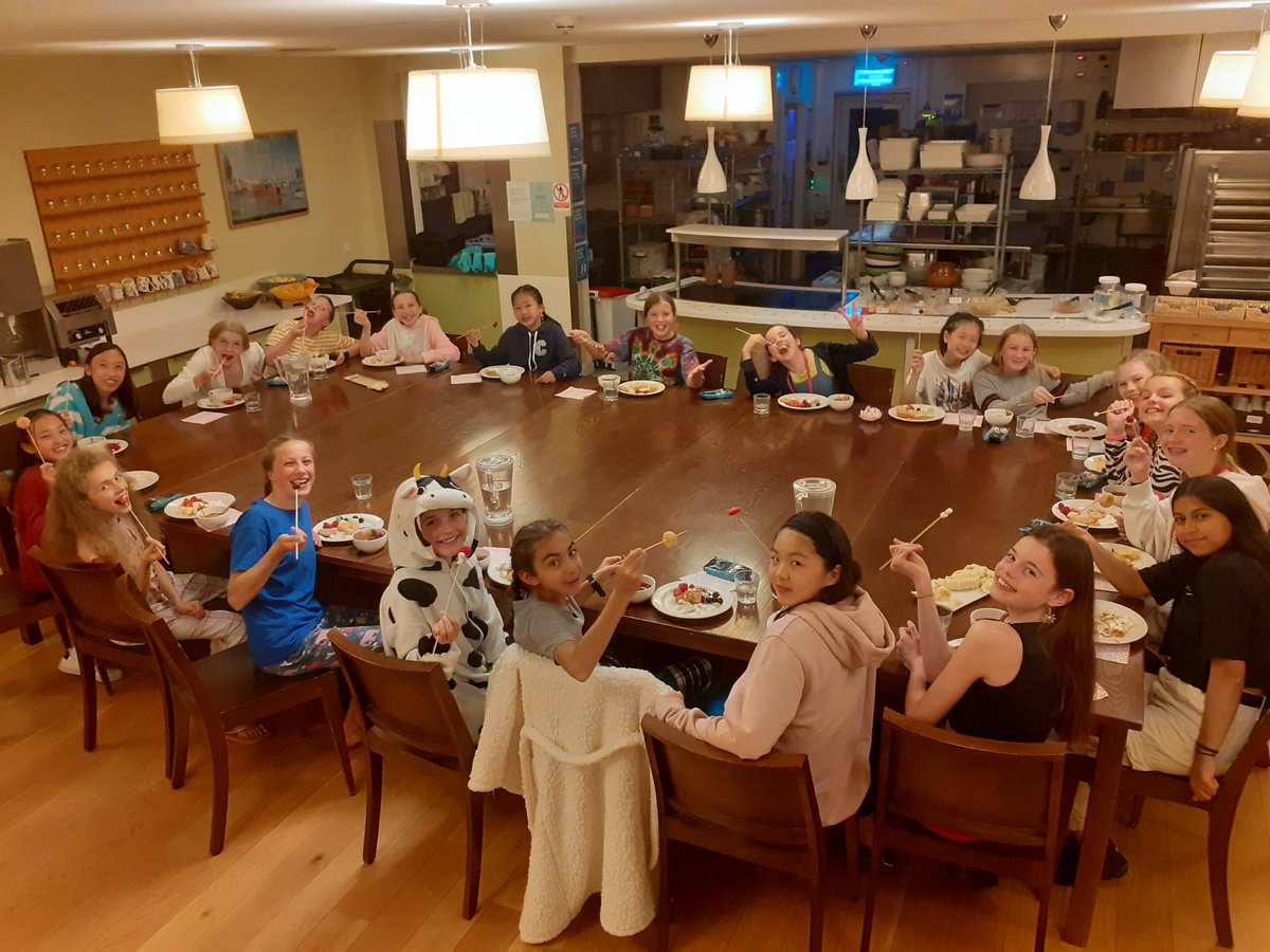 Saturday night fun in West. L4s dressed up for dessert with Dr Sullivan. U4s dressed down for chocolate fondue! <a href="/SG_AWest/">Sherborne Girls Aldhelmsted West</a> #iloveboarding