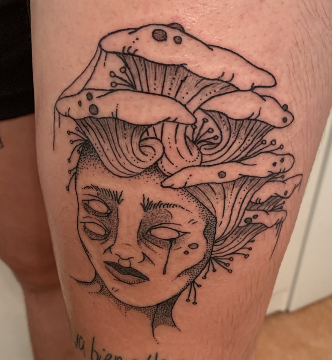 Tiedtolou's tweet image. 💗 New tattoo 💗

Lingering Thoughts