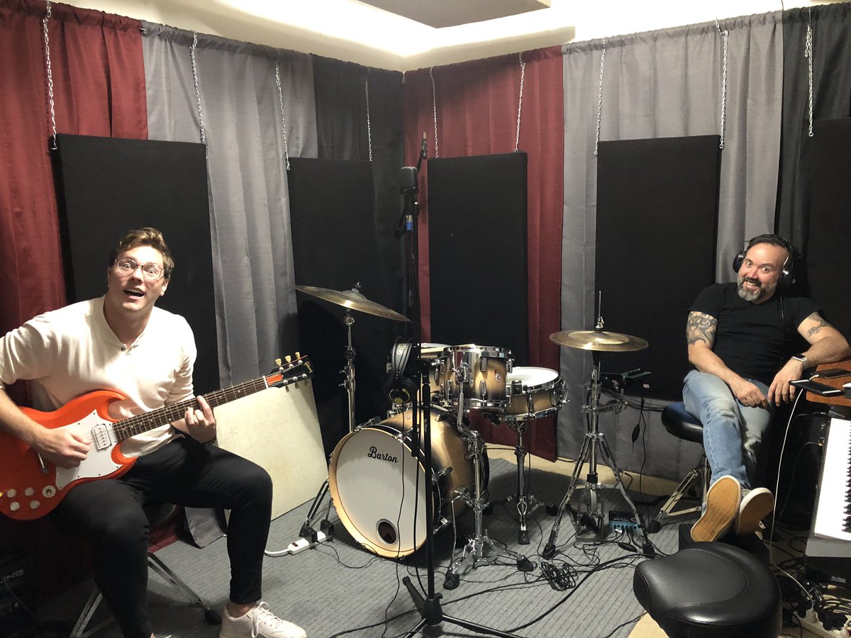 millerhunks's tweet photo. Working hard, or hardly working? 
#DoItAgain #Demos https://t.co/AUqKi1gX5l