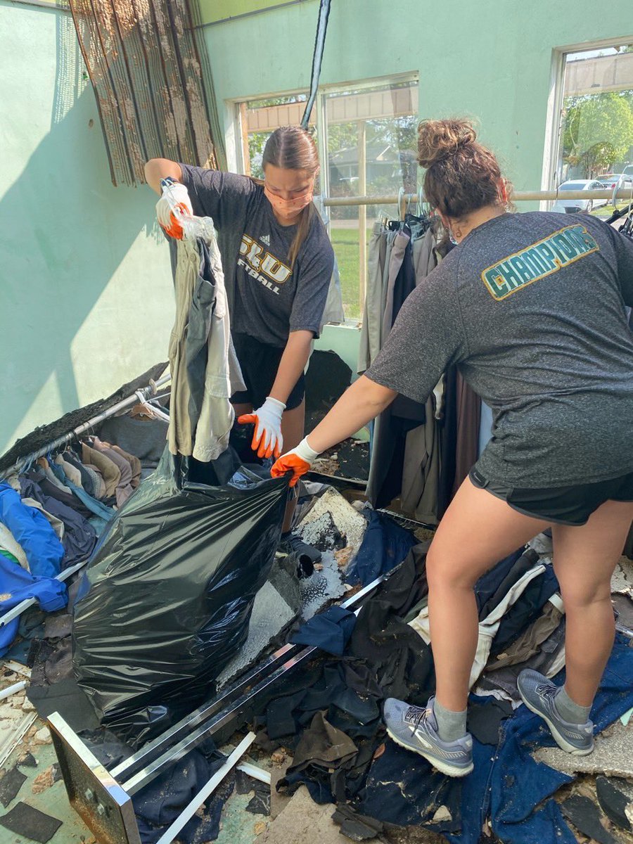 LionUpSoftball's tweet photo. Proud of the work our team put in helping clean up the aftermath of hurricane Laura in Lake Charles 🦁🆙 #ClassroomCommunityCompetition https://t.co/BlRNwpMzPe