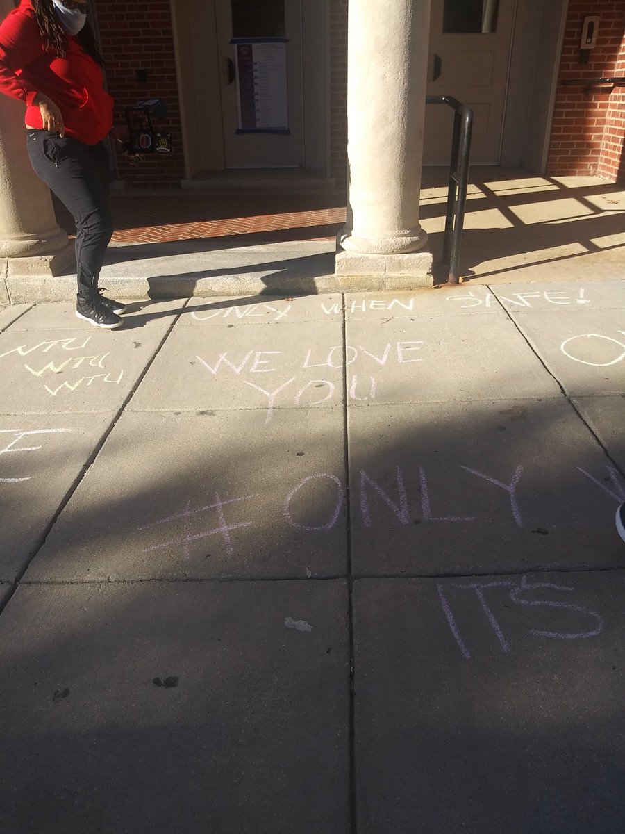 Simply_Stamper's tweet photo. #OnlyWhenItIsSafe should the schools be reopened! #WTUProtest https://t.co/ytGhr71A6q