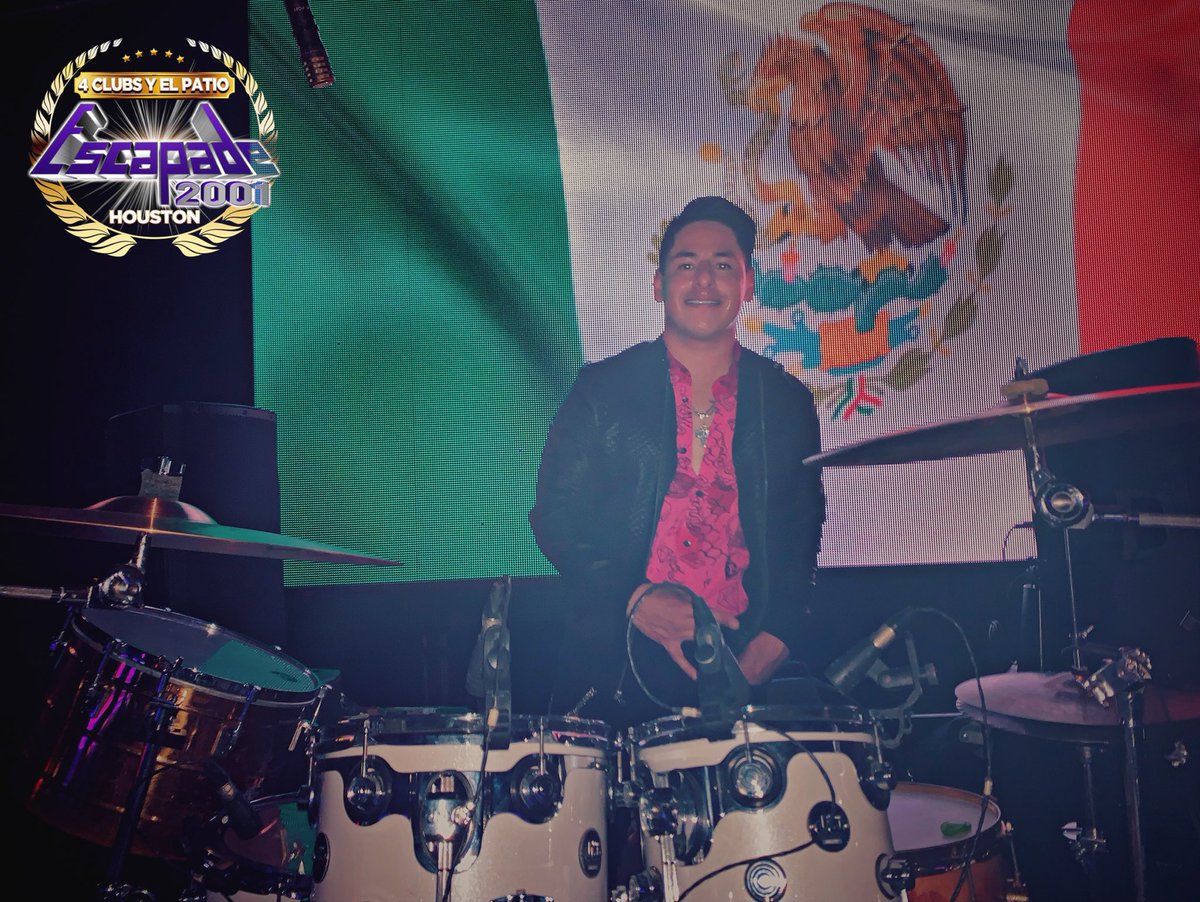 fhernandodrums1's tweet photo. De anoche en @Escapade2001 Houston Excelente ambiente!!! 🙌🏻🎶🥁Bendecido Sábado mi Raza!
#GrupoZaaz #fherdrums #HARAMFAM #tourpandemia #drummer #Escapade2001 https://t.co/HxpRP6v8eB
