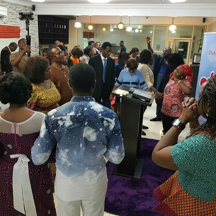 thewellreveals's tweet photo. #throwback When it began.....

Lord we've come to say THANK YOU! ❤

#ThewellAt3 #ThewellAnniversary #TakingFlight #Soar #SolidFoundation #GrowingUpwards #Soaring #TakingOff #NewLevels #KingdomLifestyle #thewellreveals #OasisforRevival #TheWellOasisInternational #BidemiMarkMordi https://t.co/K8qL9DJoGJ