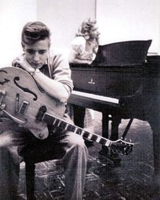 Happy birthday to Eddie Cochran who would have been 82 today! R.I.P  