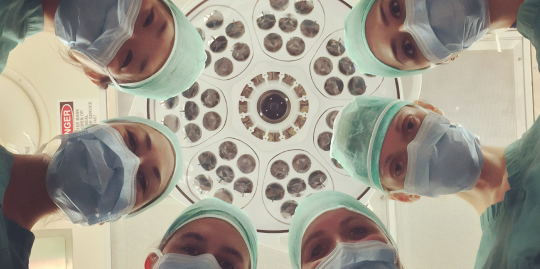 CaboomAi's tweet photo. Burnout is a major problem in #healthcare. A report published in 2017 by @Medscape pointed out that there was a 25% #burnout increase in physicians. Find out how Caboom successfully helped a healthcare engagement platform to tackle it https://t.co/UPcA7stSsw

#digitalhealth #AI https://t.co/wqR9gCuzII