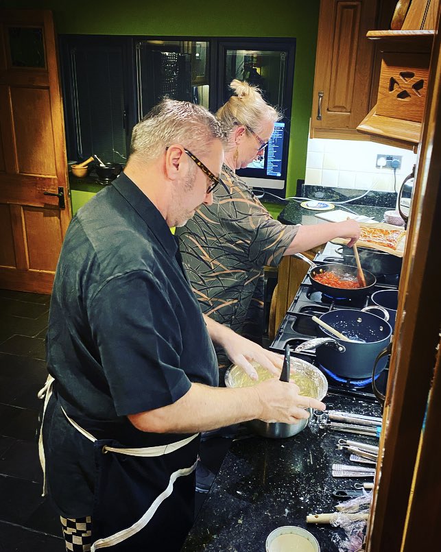 The dream team - <a href="/jhardingNHS/">Joanne Butler</a> <a href="/jamesmartinchef/">James Martin</a> #DINEINWITHJAMESMARTIN