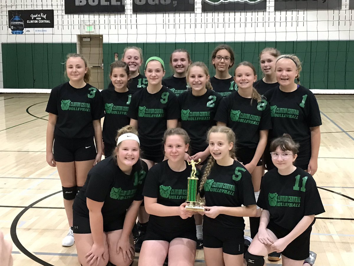 marshjesse94's tweet photo. 7th grade CC invite champs!!!🏐@CCAthleticDept @ccbulldogvb @CCHSprincipal @PrincipalRemaly https://t.co/SiKwxs02Oo