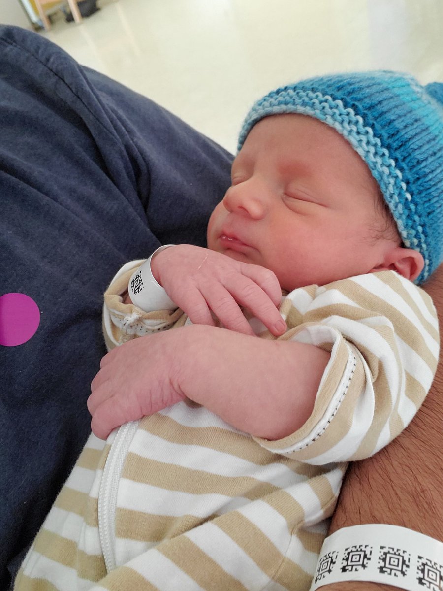 Scrubbie20's tweet image. INCOMING!!!! MASSIVE CUTENESS!!! #newdad #firsttimedad #newparent #twitchbaby #twitchaffiliate #twitchstreamer #smallstreamer #futurestreamer