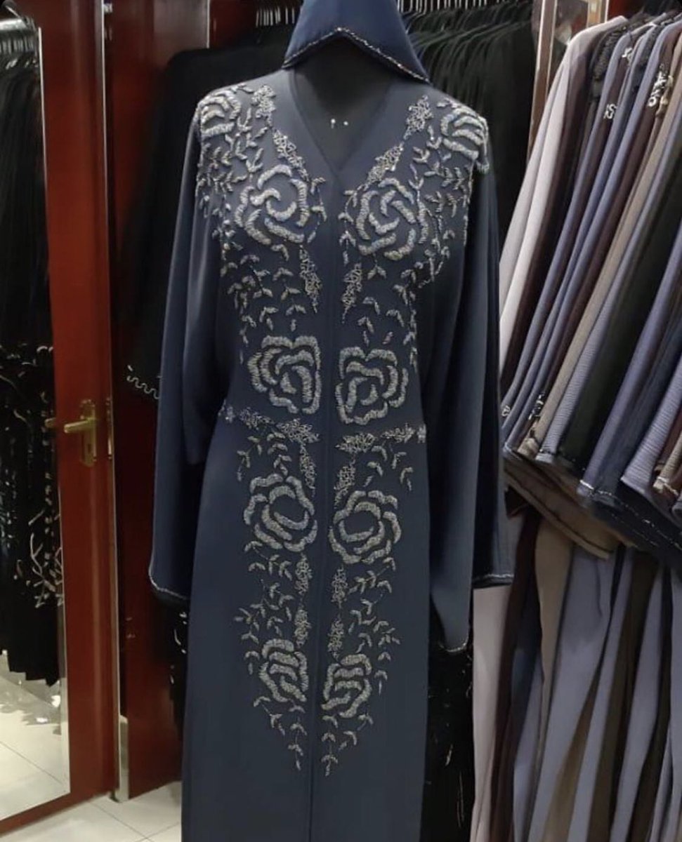 abayabydsecond's tweet photo. Hello I’m @abayabydsecond. I sell beautiful abayas from U.A.E. Please check out my page and let’s keep the tweet going. Thank you @The_Peng_C for this ❤️ https://t.co/C89mc0hcyD