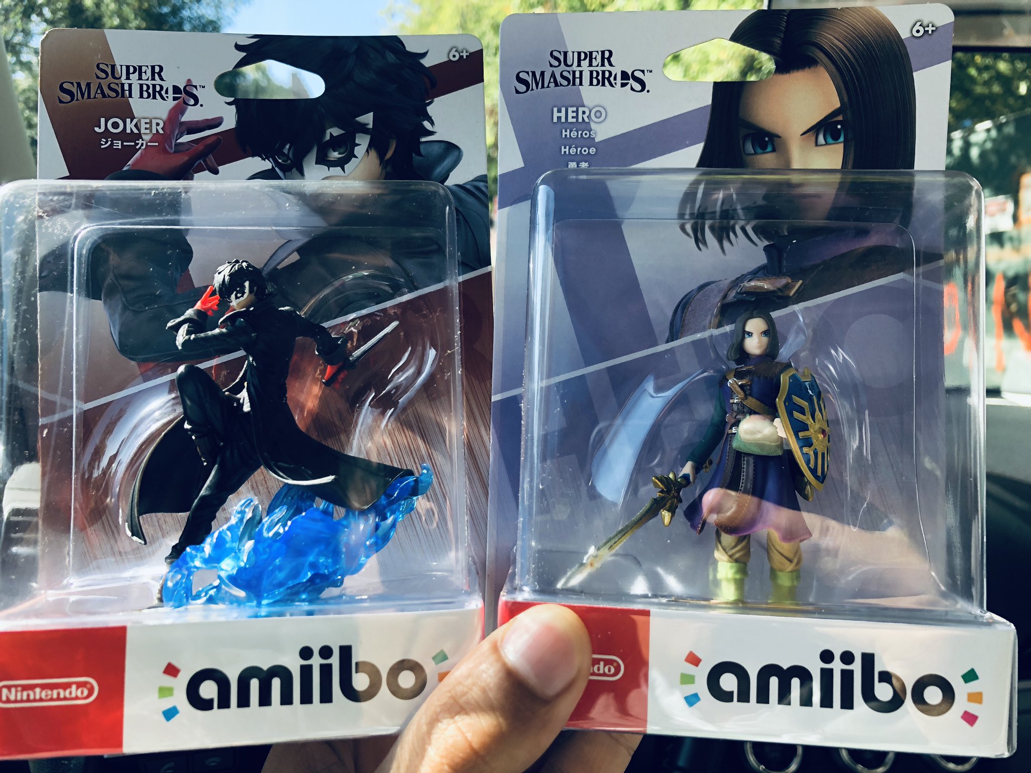 くまごろう スマブラのマイクラ関連も発表されたし 早速新作のamiiboもゲット 屋根裏のゴミことジョーカー と伝説の勇者ヨシヒコ どちらも大好き テリーやベレトのアミーボも楽しみだしマイクラのスティーブはどうなるんだろうか 全部遊べるスマブラは
