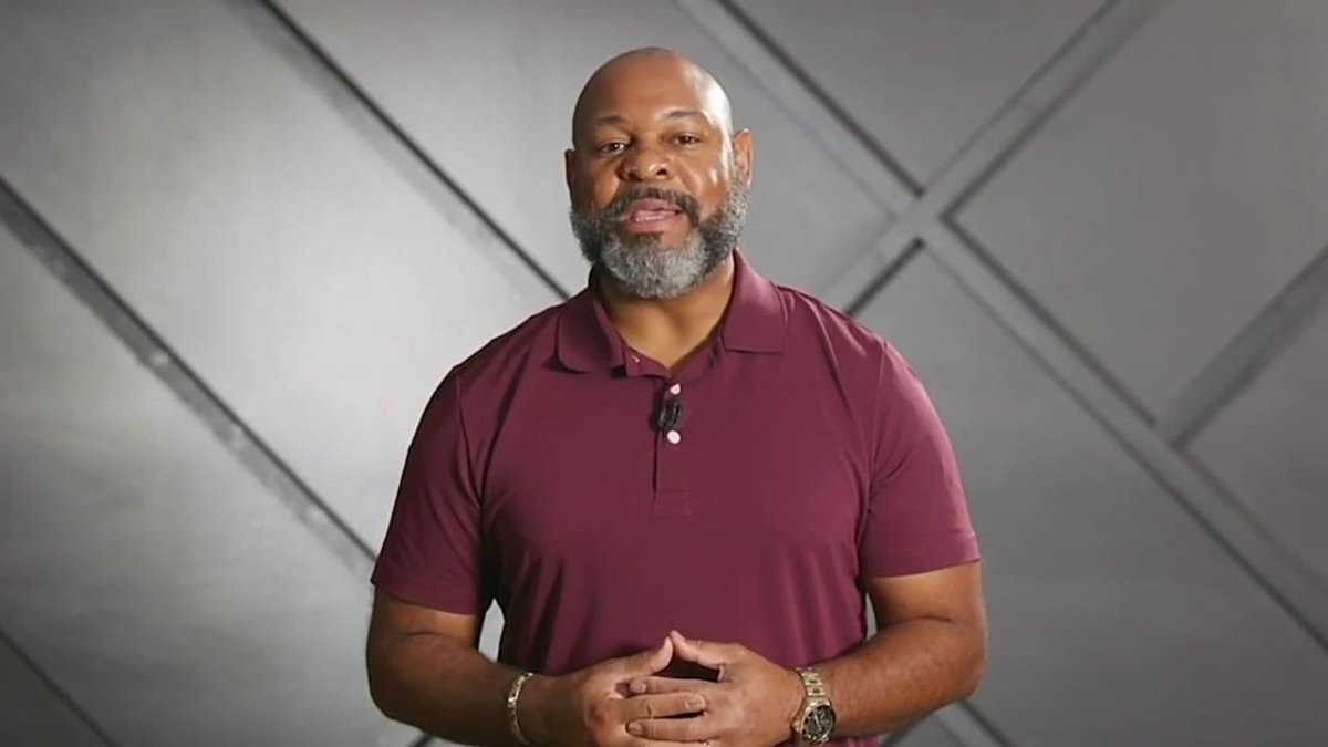 JaneLam_SF's tweet photo. Dr @efremsmith on Thriving in an upside down world at @IAmCCDA #CCDACollective
- #Defending Godโs Words & mission
- Stay #rooted in (study, memorize, meditate & apply) Godโs Word ๐
- Stand in the #gap as your true missional self ๐๐ปโโ๏ธ
God keeps on working & so should we! ๐ https://t.co/lpRIrS0Nor