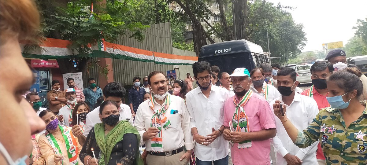 MhasdeSonali's tweet photo. यूपी सरकार व भाजपाची मनमानी गैर वागणूक आणि सामूहिक बलात्कार पीडितावरील अन्याया विरुद्ध जाहीर निषेध   @RahulGandhi @DrAjantaaYadav
@Ramgovi36952435  #JusticeForManishValmiki #YogiResignNOW 
#HathrasCase https://t.co/LANhGzrgIT