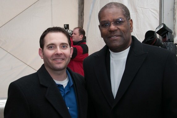 OmahaPrez's tweet photo. Stay fierce and be true to yourself are two things I learned from talking with the great Bob Gibson. #RIPGibby https://t.co/6C4onfp6tn