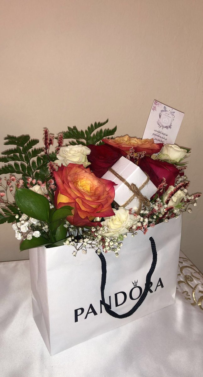 _norahii's tweet photo. @Shrqia__girl تنسيقها يجنن منسقة لي هالهدية💕 https://t.co/1brOHHM5oP