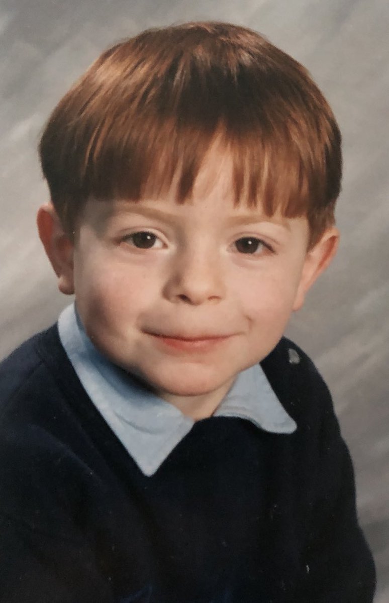 Cyril_mp4's tweet image. Quand on me dit que c’était mieux avant j’ai un doute. La coupe au bol c’est pas possible bordel... À l’occasion du #cetaitpasmieuxavant, on vous fait gagner un bon d’achat de 2000€ à utiliser sur le site Cdiscount ! RT + FOLLOW @Cdiscount #CdiscountA22ans
