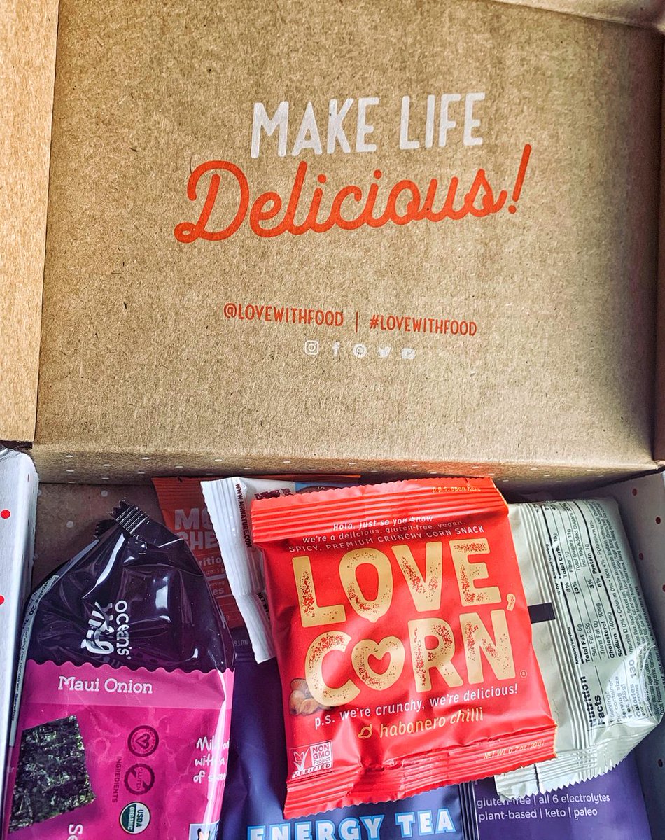 JTDoesNYC's tweet photo. The only thing better than talking about food is eating it...especially when you can help donate food to a family in need 🧉🍸🍨🍡🍣🥓🧇🥖🥬🍐￼ 
#LoveWithFood #SnackSubscription 
#SubscriptionBox #SubscriptionBoxes #SubBoxAddict #SubBoxJunkie #MonthlyBox #SubscriptionReview https://t.co/KVShD3s2Pu