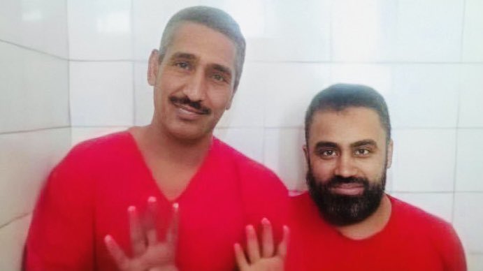 Gulden_Sonmez's tweet photo. MISIR’DAN ACI HABER 
Yasser Abdulsamed Shokr (45) ve  Yesser Elabasiri Issa (49) idam edildi.
Her ikisi de 4 çocuk babasıydı, 2014 yılında tutuklanmışlardı. 
Çok ağır işkence gördüler. Askeri mahkemede haklarında idam cezası verilmişti. Bugün ailelerine idam edildikleri söylendi. https://t.co/UqTTTy2s8R