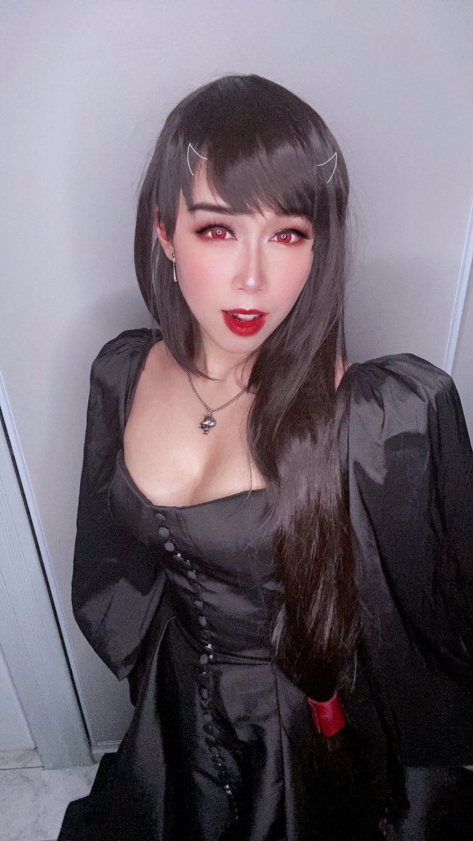 kaorismash's tweet photo. the strawberry dress is cute but what about tifa in the teuta matoshi timeless gown https://t.co/g7iPMcxT5q