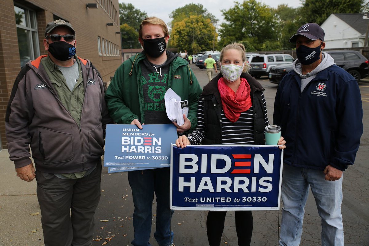 ohioaflcio's tweet photo. Thank you to our #Union Brother from @IBEW and @ColumbusCouncil member @RobDorans who joined #Ohio @AFLCIO President Tim Burga and so many members who are ready to put our values back into the White House by electing @JoeBiden &amp; @KamalaHarris. #OHLaborForBiden https://t.co/4p6ywBu4w8