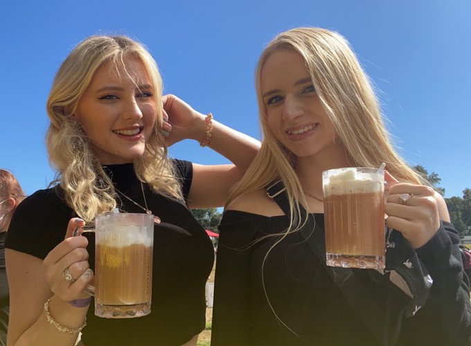 Went to a corn maze with my best friend from high school. I&rsquo;m here to celebrate her 21st birthday! 💗