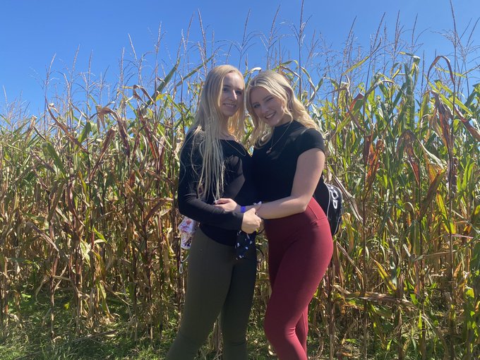 Went to a corn maze with my best friend from high school. I&rsquo;m here to celebrate her 21st birthday! 💗
