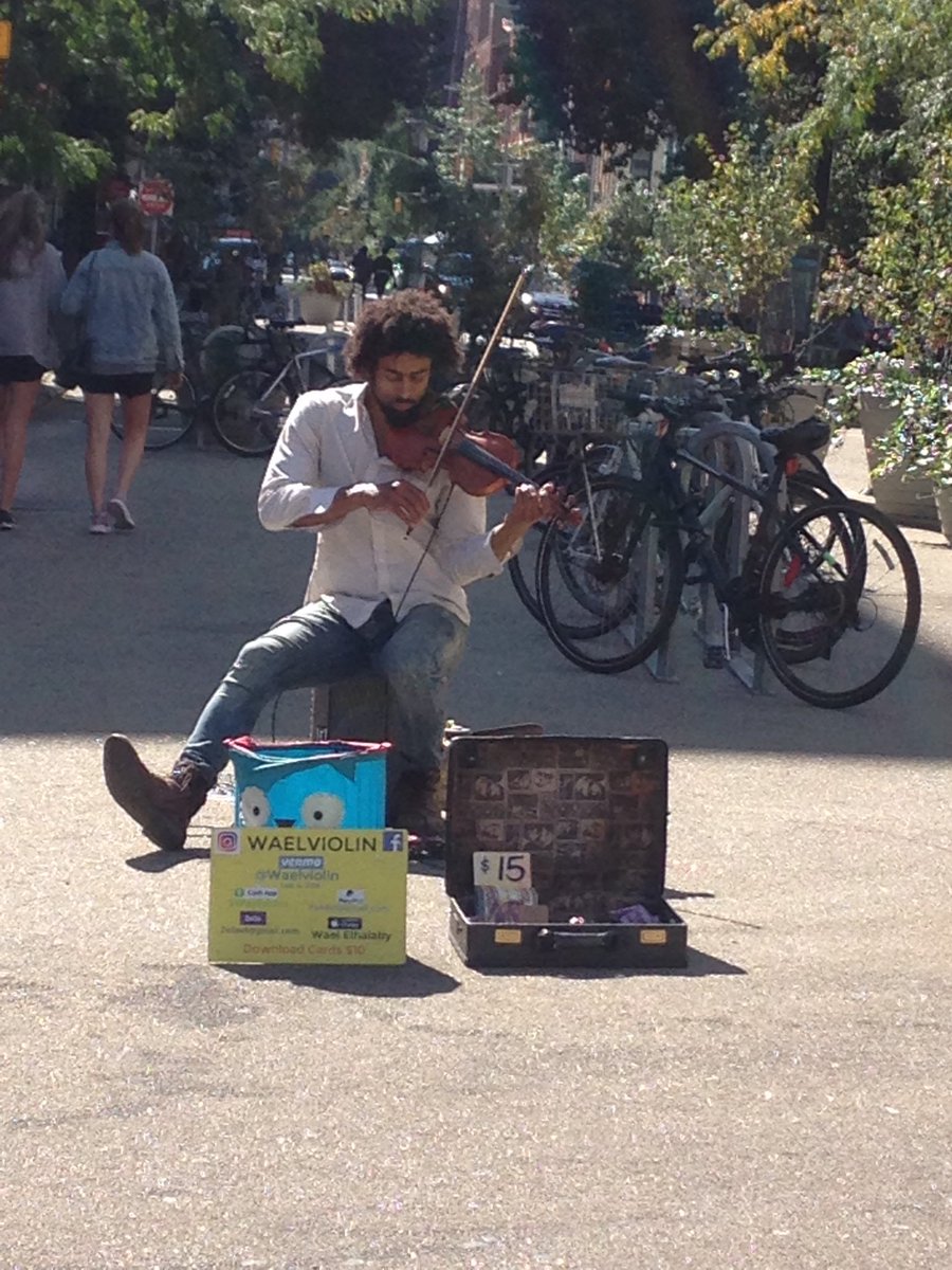 @waelviolin this musician touches my soul #newyorkstreets #newyorkminute #violinist #waelviolin #soul #passion #onefinefallday #unionsquare