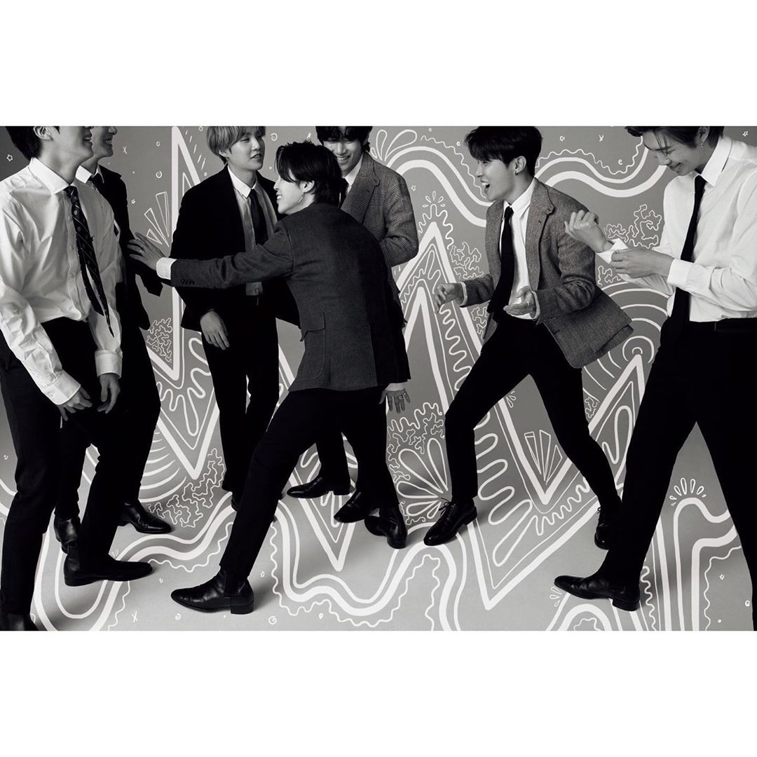 Pictures for GQ Japan Magazin
- @BTS_twt -
#BTSARMY #JIN #RM #SUGA #JHOPE #jimin #V #JUNGKOOK #ARMY #BTS_OF_THE_DAY #ARMY_OF_THE_DAY #๋ฐฉํ์๋
๋จ #์๋ฏธ #MBAO https://t.co/Rgb2vmUqMc