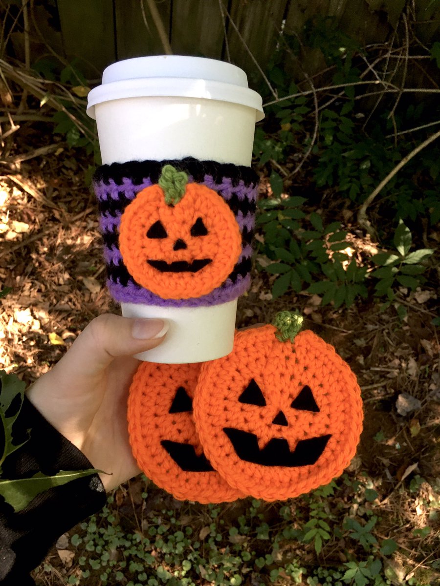 FatefulCreation's tweet photo. ✨GIVEAWAY TIME! ✨

Winner gets to pick one of these cozy coaster sets! 🎃
 
To enter:
🧡Follow us @FatefulCreation!
🖤Like and RT!
🧡Tag 2 friends!
🖤For an extra entry, follow us on IG: @FatefulCreations and send us a screenshot when you’re done!

Ends on 10/14! https://t.co/swYhM2hOsy