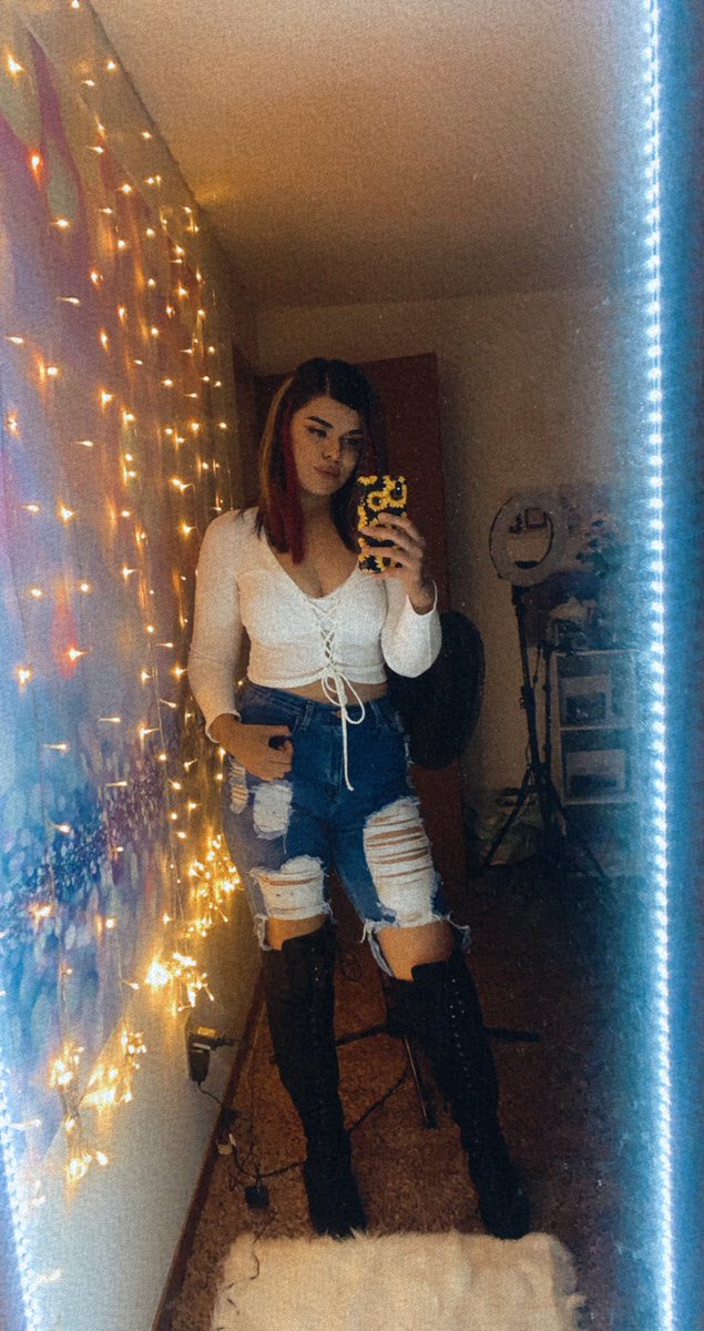 MakeupBabe85's tweet photo. Fine like 🍷🥰 https://t.co/GCRZDcbtxy