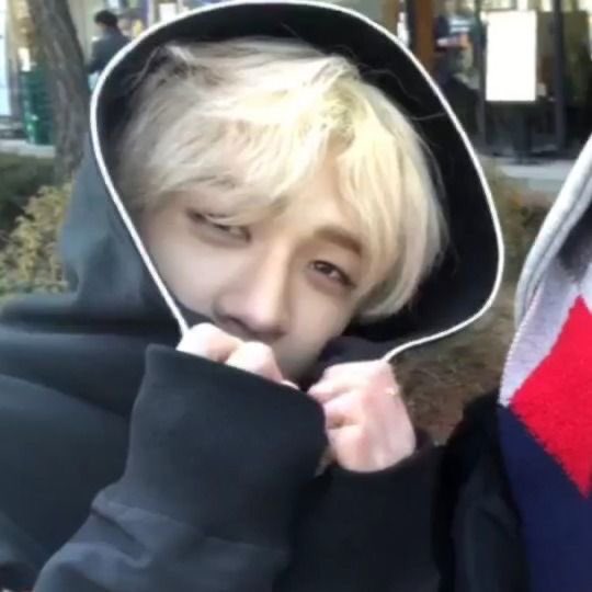 bang chan being boyfriend material: a thread