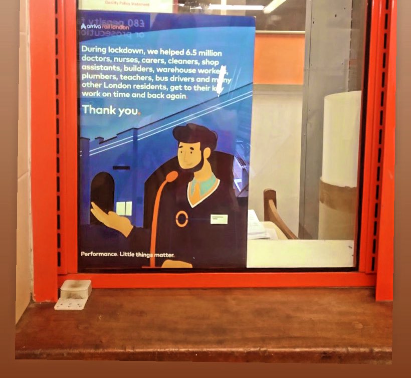 Hey <a href="/TfL/">TfL</a> loving your new artwork! #londonunderground #savethearts