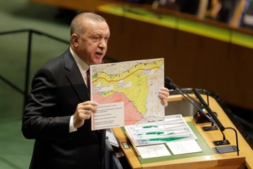 Despite the Security Mechanism agreement, in Sep 2019,  @RTErdogan presented a map during his speech to UN General Assembly, showing areas to establish a "safe zone" under full Turkish control to resettle Syrian refugees, aiming to ethnically cleanse the Kurdish areas. 14/43