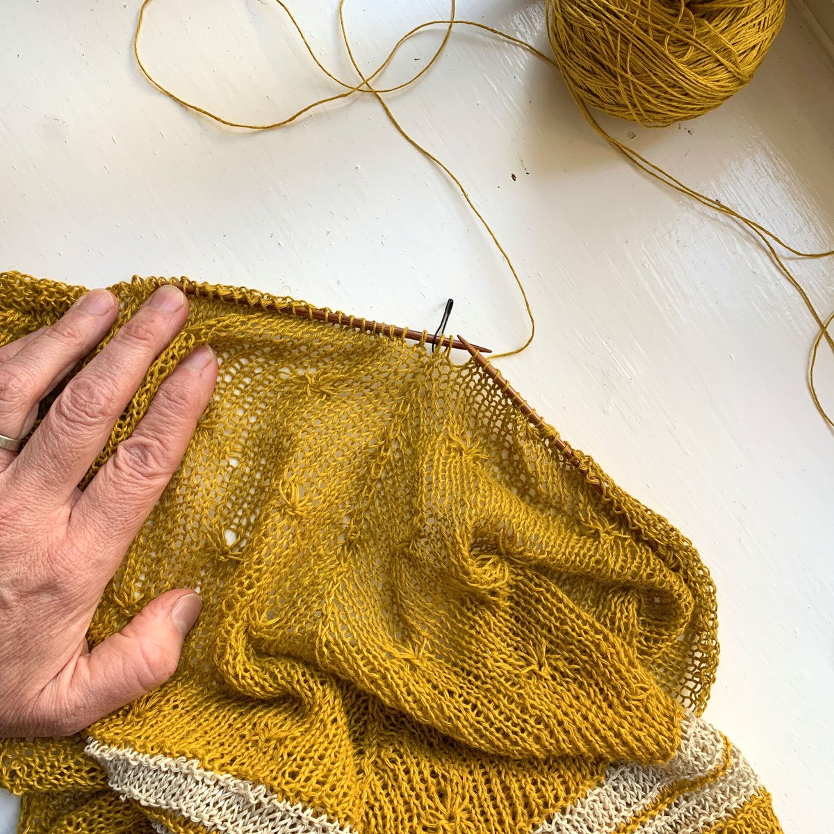 free preview videos :: plus technique tip for upcoming SHAWL pattern - mailchi.mp/asatricosa/fre…