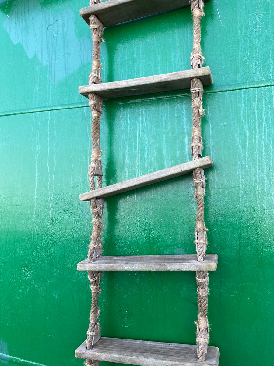 Obviously this Pilot Ladder is not up to standard.  All rungs must be equal distance apart and level.  You can imagine trying to get your footing on a rough dark night!  #marinepilot #safety