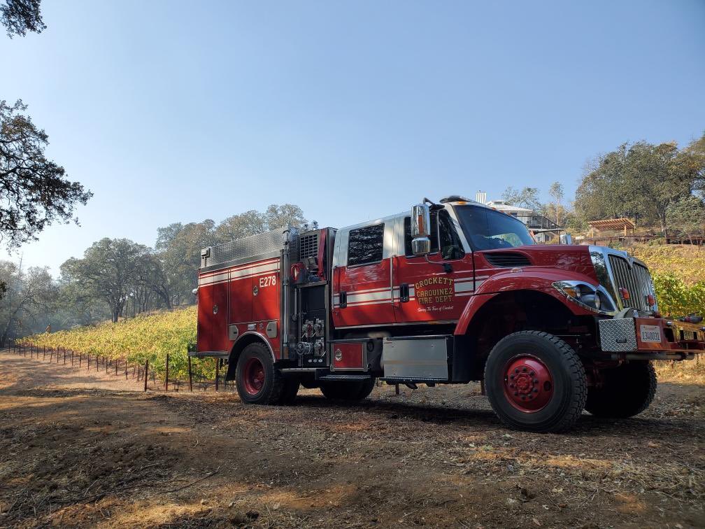 E78 working the #GlassFire just outside of Calistoga. 

Captain Hamilton
Engineer Becton 
Firefighters Maldanado and Amell