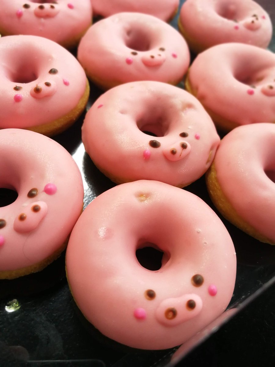 No me gustan las despedidas... 😢

Hoy y mañana son tus últimas oportunidades para despedirte de un lugar que he amado por 4 años: <a href="/FBMrest/">Fat Boy Moves</a>. Su divertida y deliciosa coreana-americana es una dicha y la vamos a extrañar!