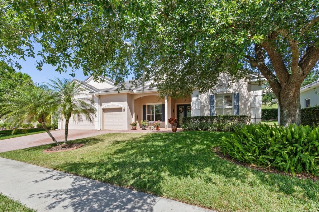 KWClassicIII's tweet photo. Check out our #listing in #Clermont #FL  #realestate #realtor https://t.co/4Y793wDMrt https://t.co/0i3dcG047k